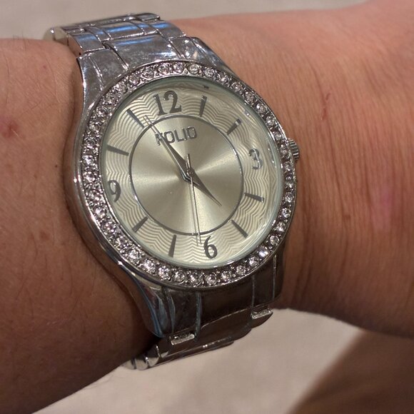 Folio Stainless Steel Cubic Zirconia Surronding Face Elegant Watch - Picture 11 of 16